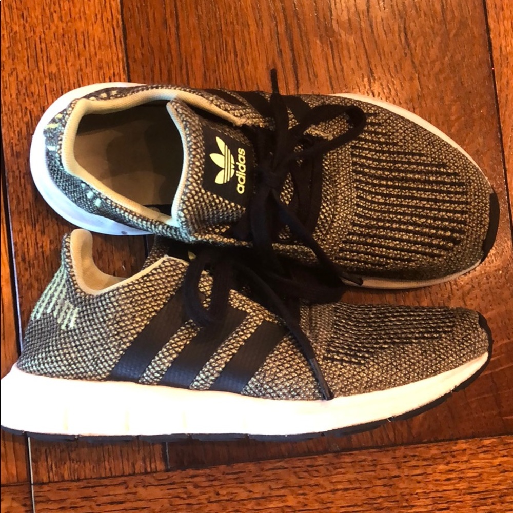 Adidas Swift Run Kids Shoe